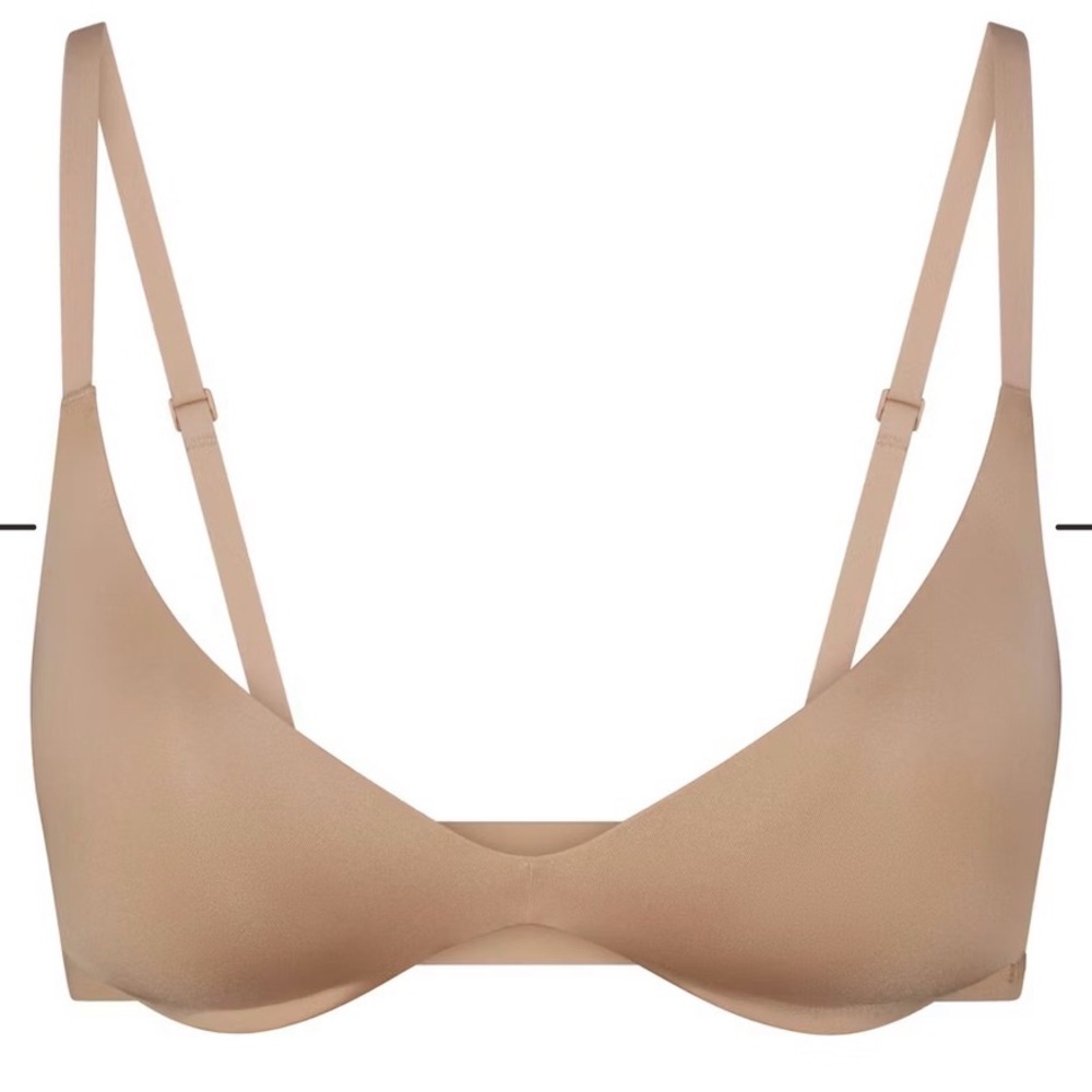 SKIMS Wireless Firm Super Push Up Bra 34B
